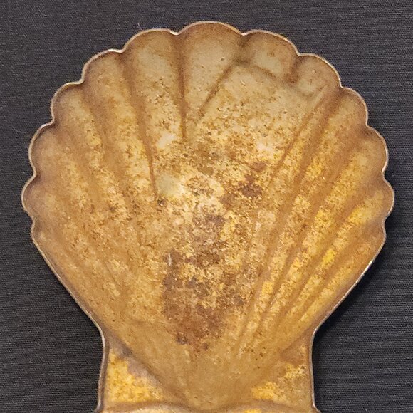 Old Vintage License Plate Topper Shell Oil Gas Car Auto Emblem Badge Hot Rat Rod - Picture 3 of 8